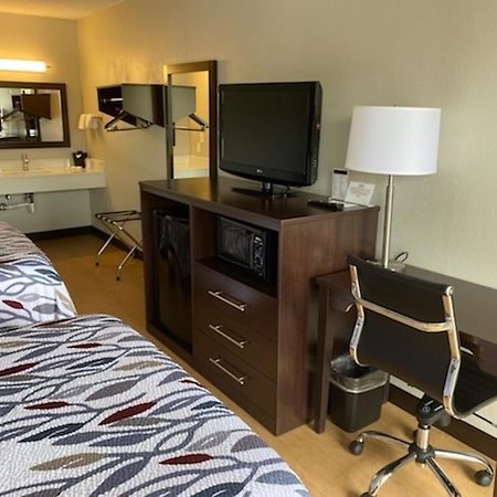 Red Roof Inn Somerset, Pa Bagian luar foto