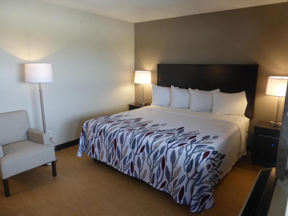 Red Roof Inn Somerset, Pa Bagian luar foto